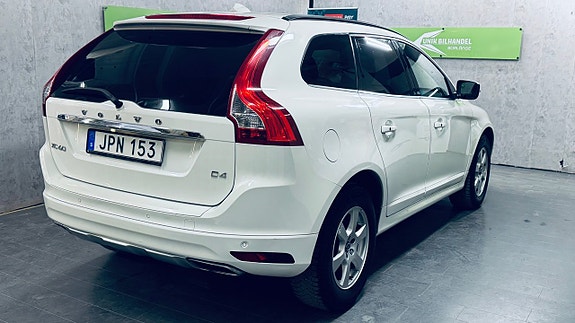 Volvo XC60 5 of 5