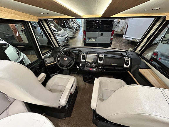 Pilote G 781 C, EMOTION ALDE, AL-KO, 2xAC, AUTOMAT, SOLCELLER 3 of 5