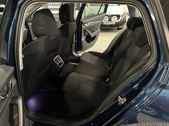 Skoda Octavia 14 of 27