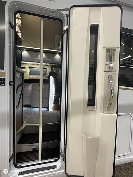 Frankia F-LINE *840 GD / Solcell / Dragkrok / AC bodel / 5 of 5