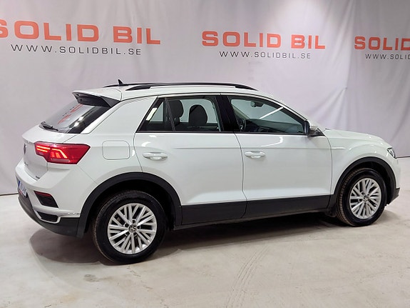 Volkswagen T-Roc 6 of 16