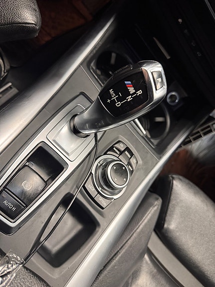 BMW X5 12 of 13