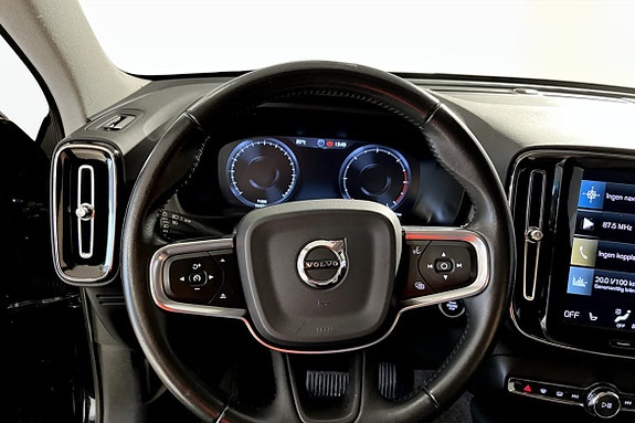 Volvo XC40 7 of 9