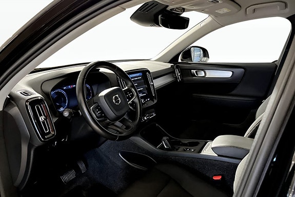 Volvo XC40 5 of 5