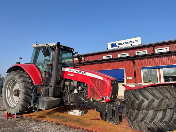 Nu demonteras Massey Ferguson 8480