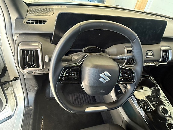 Suzuki eVitara 6 of 8