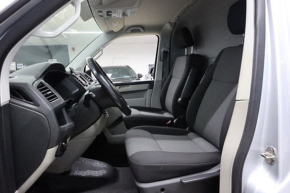 Volkswagen Transporter 12 of 14
