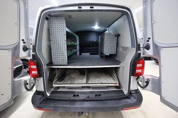 Volkswagen Transporter 9 of 14