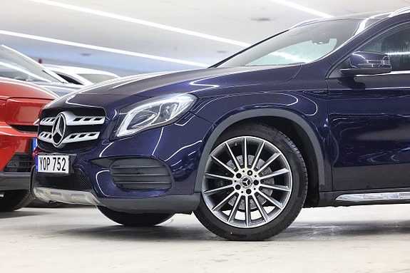 Mercedes-Benz GLA220 d 4 of 19
