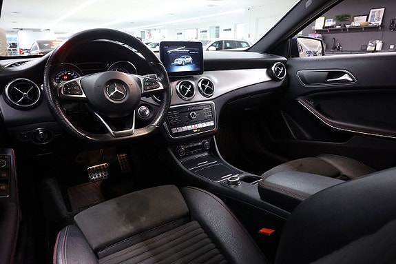 Mercedes-Benz GLA220 d 15 of 19