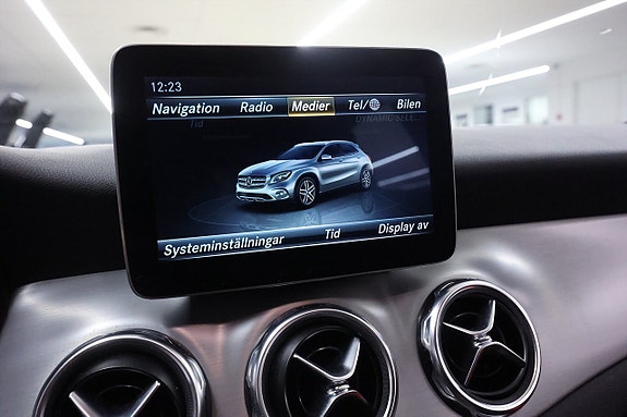Mercedes-Benz GLA220 d 17 of 19