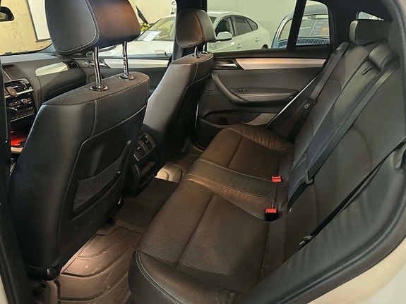 BMW X4 14 of 15