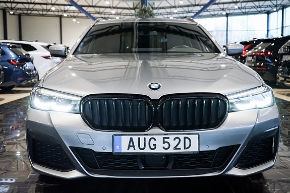 BMW 520d 3 of 5