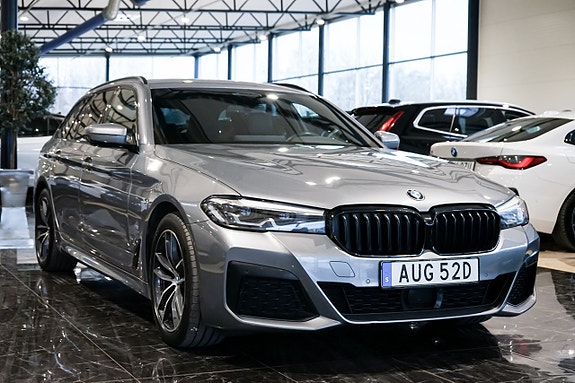 BMW 520d 2 of 5