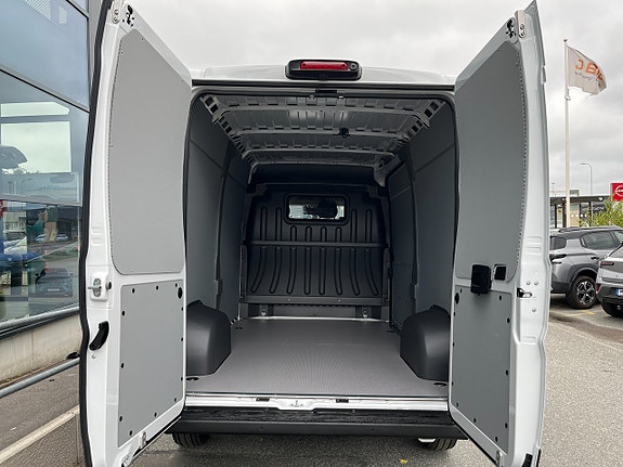 Opel Movano 6 of 9