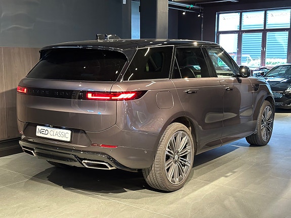 Land Rover Range Rover Sport 6 of 27
