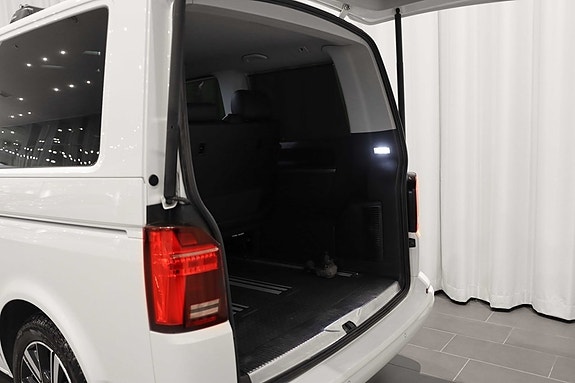 Volkswagen Multivan 4 of 5