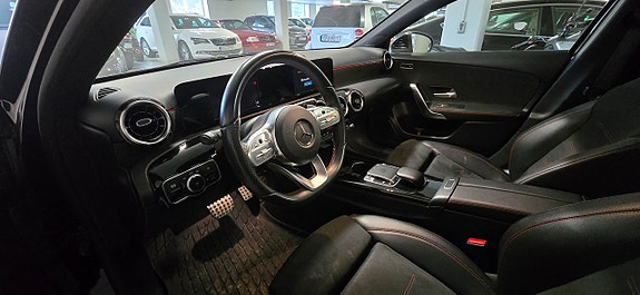 Mercedes-Benz A200 9 of 12