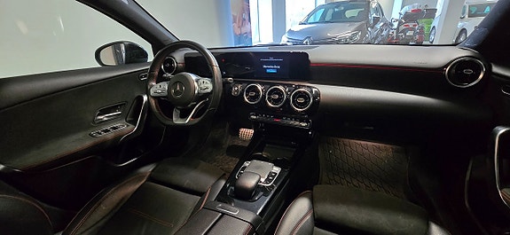 Mercedes-Benz A200 6 of 12