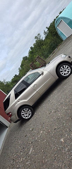 Mercedes-Benz ML320 27 of 30