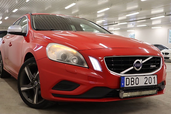 Volvo V60 16 of 18
