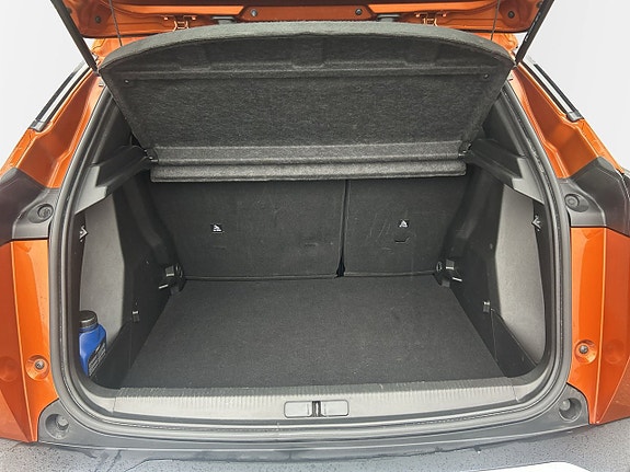 Peugeot 2008 7 of 15