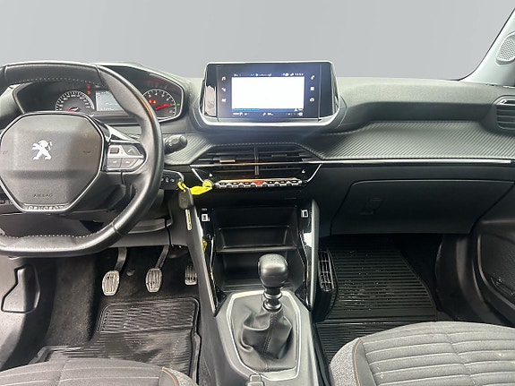 Peugeot 2008 12 of 15
