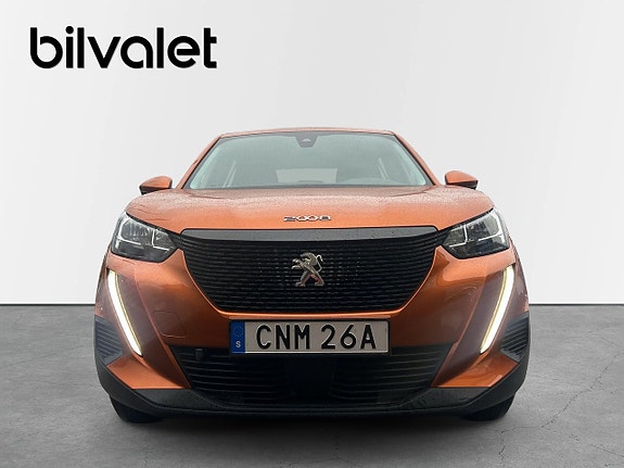 Peugeot 2008 2 of 5