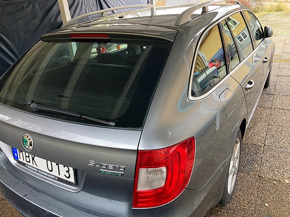 Skoda Superb 3 of 5