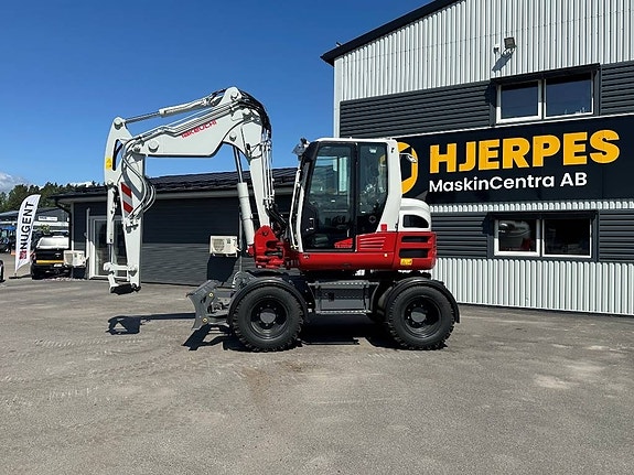 Takeuchi TB 395 W 9 of 18
