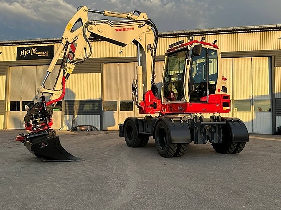 Takeuchi TB 395 W 15 of 18