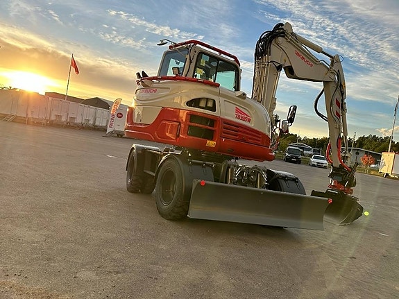Takeuchi TB 395 W 17 of 18