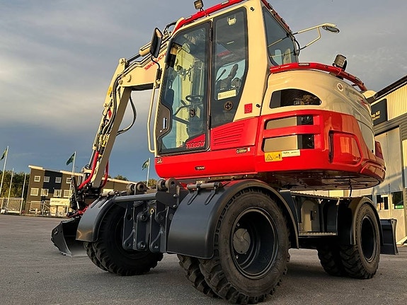 Takeuchi TB 395 W 16 of 18