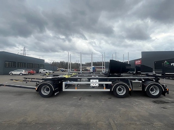 Lastväxlarvagn 3-axl med tipp omgående leverans demo.