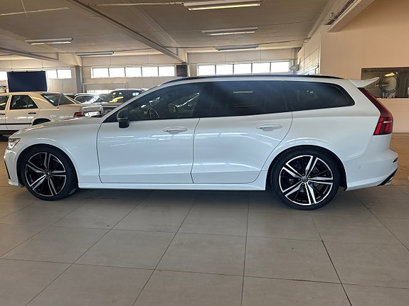Volvo V60 3 of 7