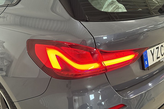 BMW 118i 9 of 29