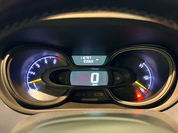 Opel Vivaro 12 of 24