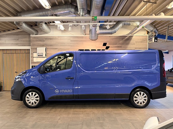 Opel Vivaro 2 of 5