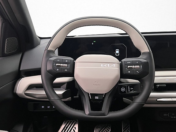 Kia EV4 17 of 30