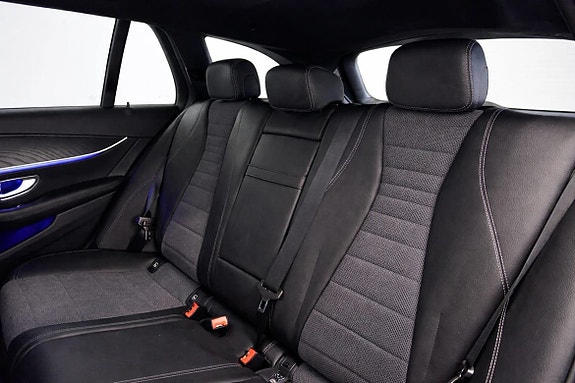 Mercedes-Benz E220 22 of 24