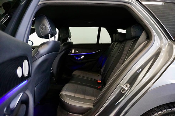 Mercedes-Benz E220 23 of 24