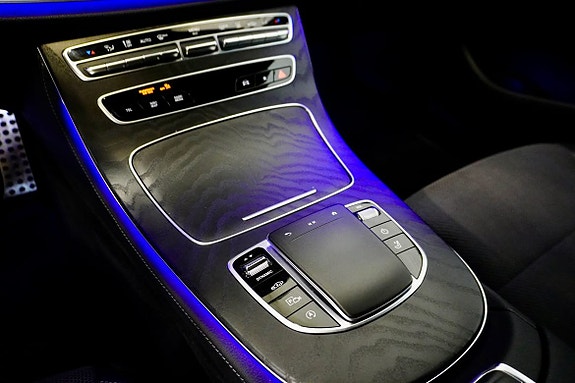 Mercedes-Benz E220 16 of 24
