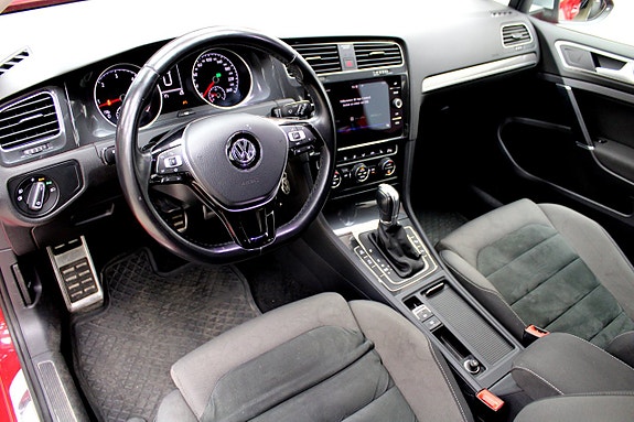 Volkswagen Golf Alltrack 6 of 26