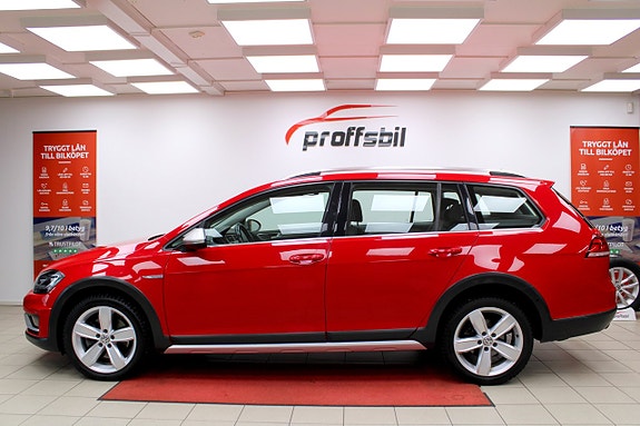 Volkswagen Golf Alltrack 2 of 5