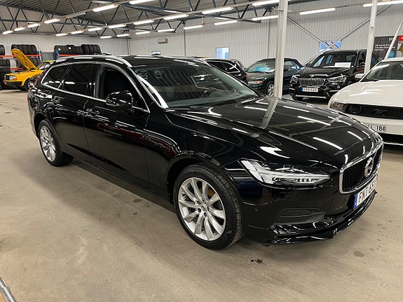 Volvo V90 2 of 5