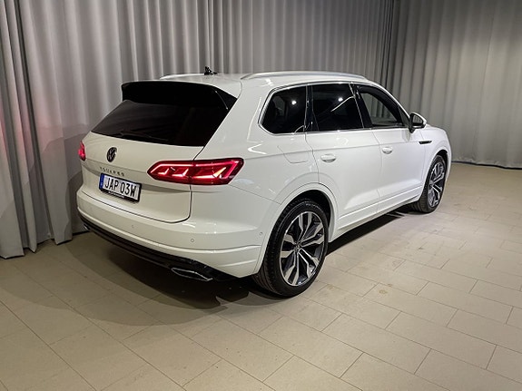 Volkswagen Touareg 5 of 5