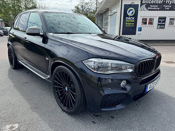 BMW X5 3 of 5