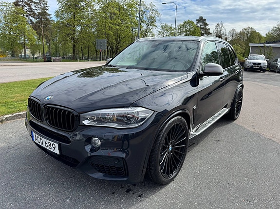 BMW X5 2 of 5