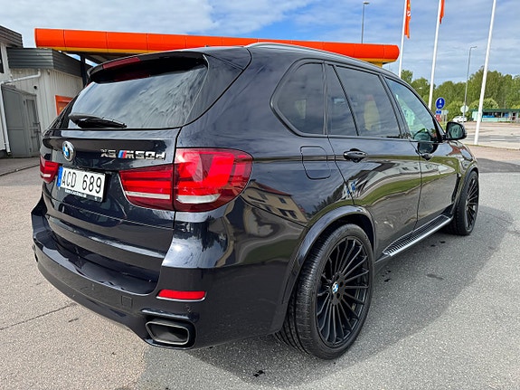 BMW X5 4 of 5