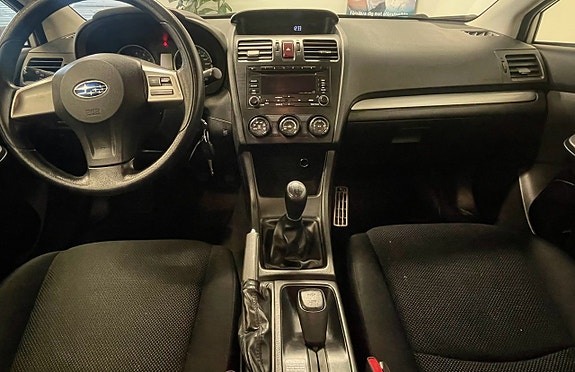 Subaru Impreza 7 of 10